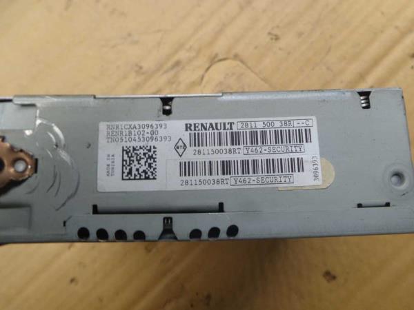 RADIO RENAULT CLIO 3 - Vue 3